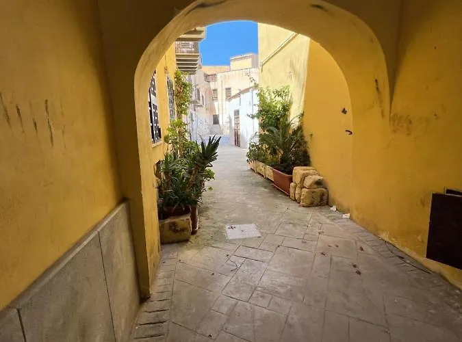 Vicolo Del Vento Stanza Scirocco Гостевой дом