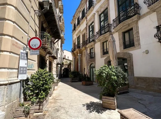 Vicolo Del Vento Stanza Scirocco 3* باليرمو